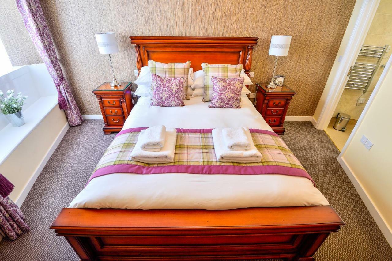 The George Hotel Axminster Extérieur photo