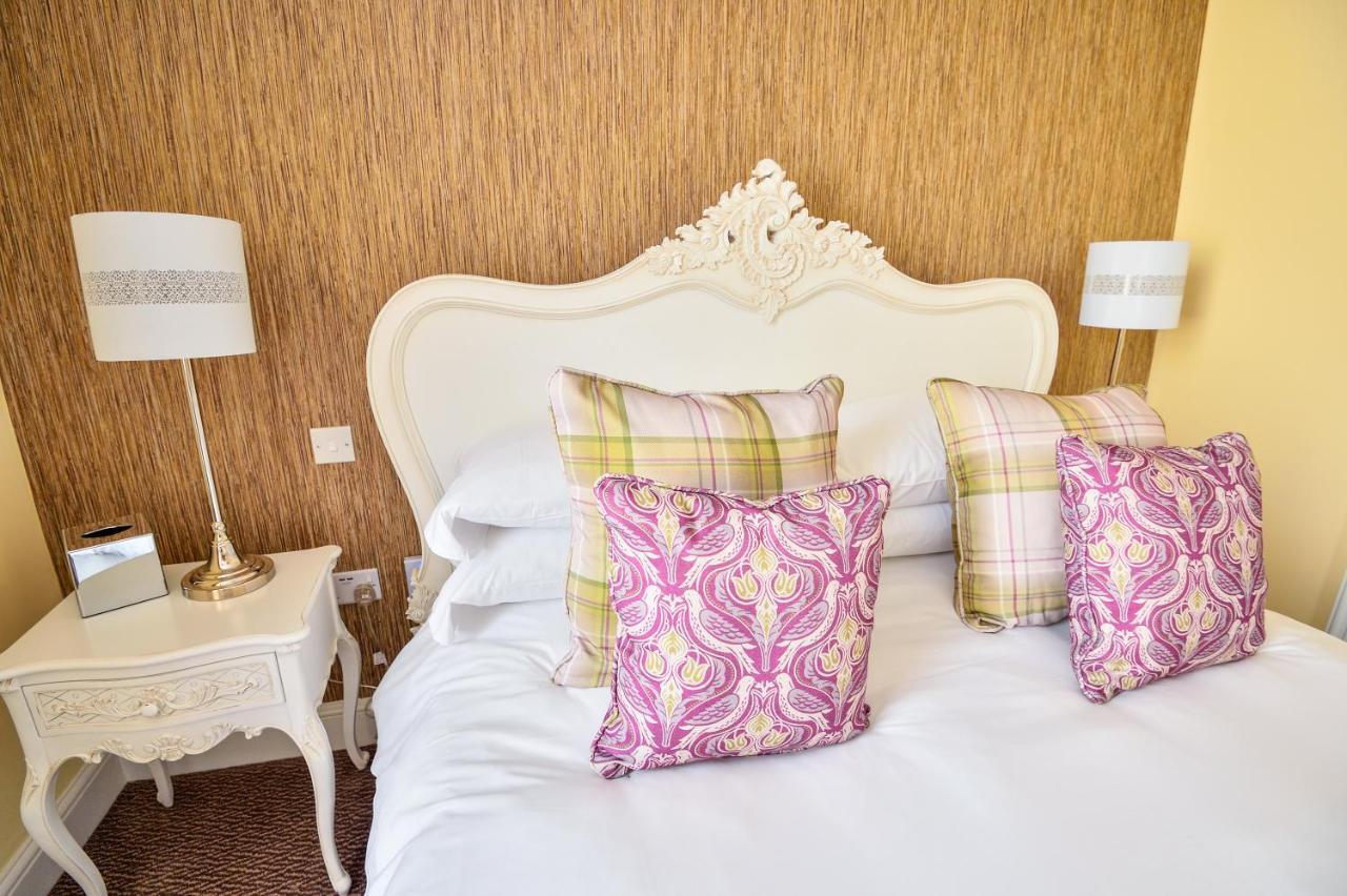 The George Hotel Axminster Extérieur photo